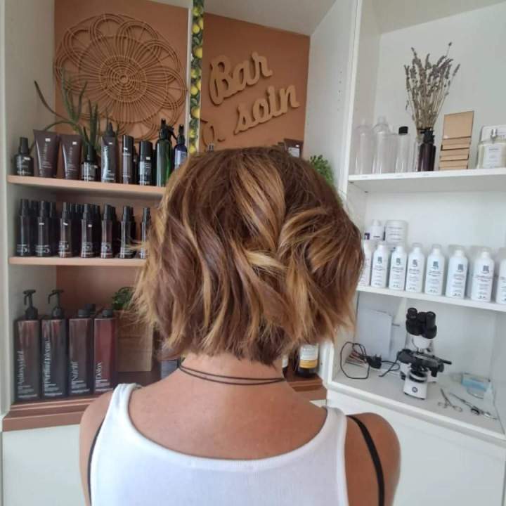 Notre sélection des meilleures marques pour prendre soin de vos cheveux.